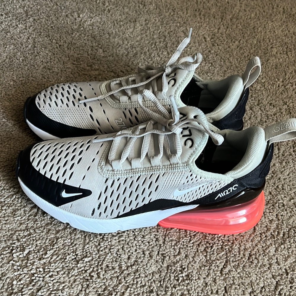 Nike Air Max 270 Grade School
